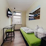 Wandery Hostal *